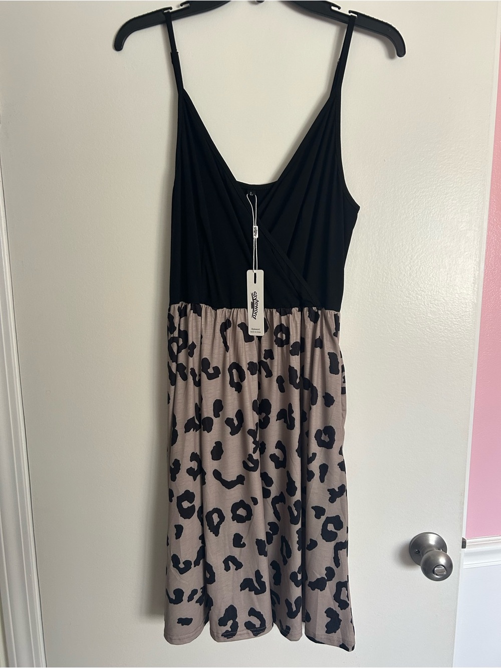Black & Taupe Leopard Print Sleeveless Midi Dress